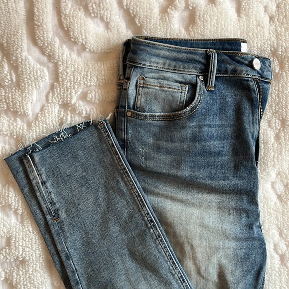 Risen Skinny Jeans - Picture 2 of 16